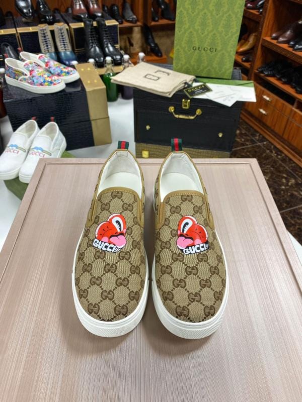 GUCC Gucci Classic Flat Shoes for men and women