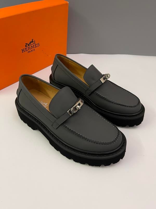 Hermès Kelly button shoes relaxed shoes for men