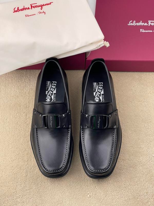 Latest High quality leather shoes of Ferragamo Classic Comptoir