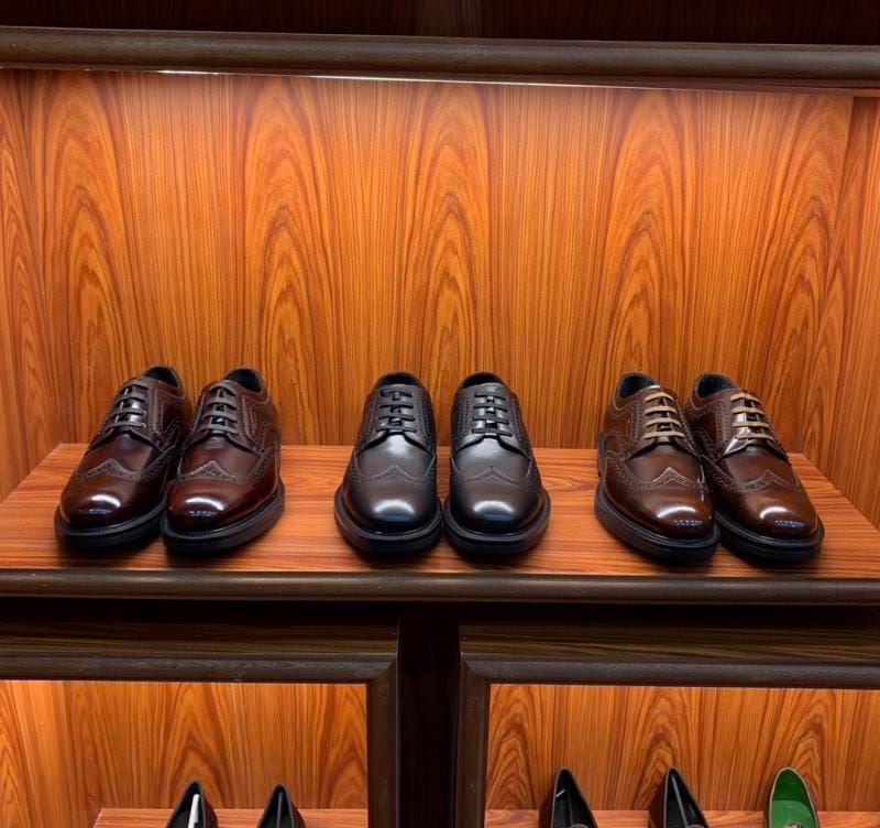 Ferragamo high -end leather shoes relaxed
