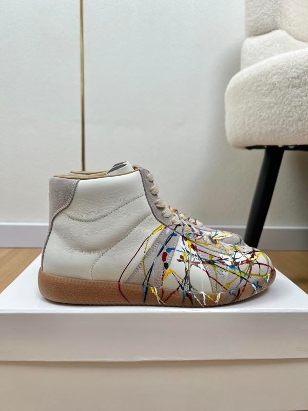 Maison Margiela 2025 Spring and summer new couple style of graffiti Mid-Top German Training Sneakers