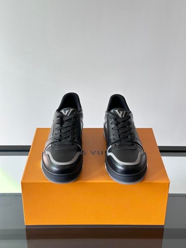 LV New Neo Run Away Sneakers