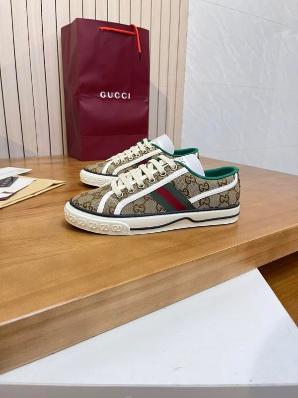 Gucci Gucci 2024 Last canvas shoes at low level classic 1977