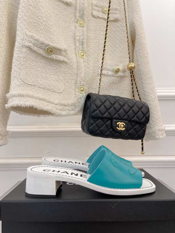 Chanel Chanel 2022 Spring and Summer New Double C vacation slippers