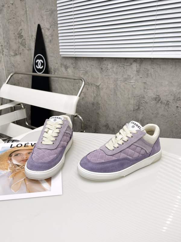 Chanel 2022 in early spring macaron rhombus suede shoes shoes