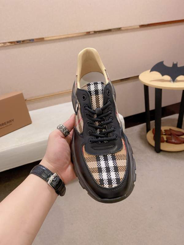 Burberry Men's Sports Shoes