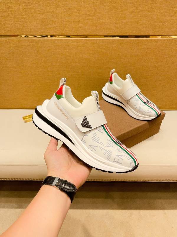 Armani's improved men's sports shoes