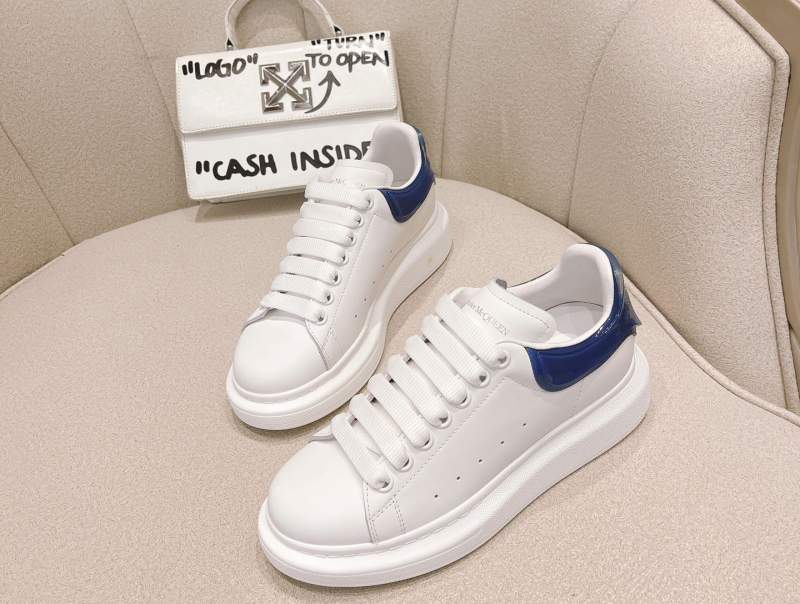 The latest white shoes of McQueen's jelly tail