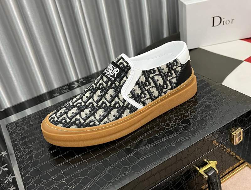 Dior 2022 new men's style shoes relaxed