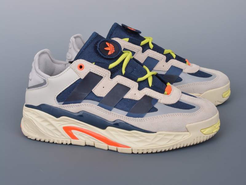 Retro retro retro basketball shoes