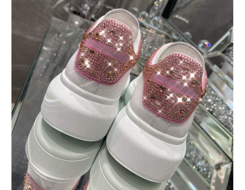 High level version of McQueen by Alexander McQueen Classic Star Hot Versatile White Shoes