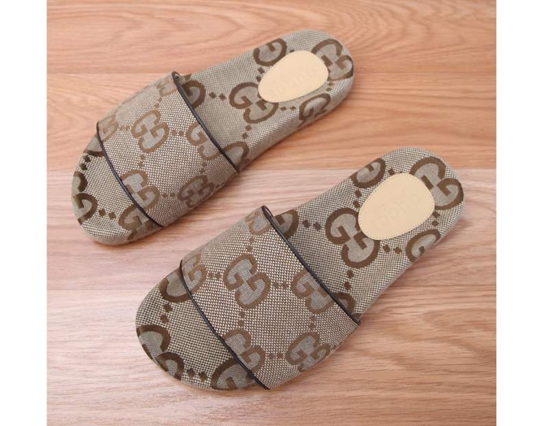 The latest fashionable male slippers of Gucci 2022