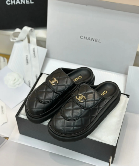 CHANEL-INSPIRED THICK-SOLED MULE SANDAL BUCKLE DIAMOND BREAD SLIPPERS