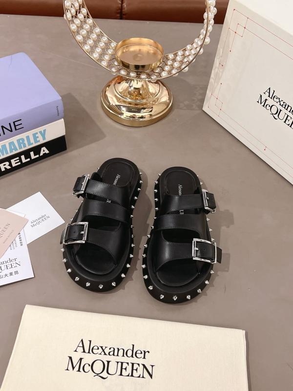Alexander McQueen Alexander McQueen 2025 Spring New Product Rivet Punk Style Sandals