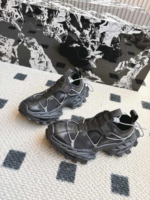 BALENCIAGA 15th generation of hiking hikes couples of outdoor hiking sneakers