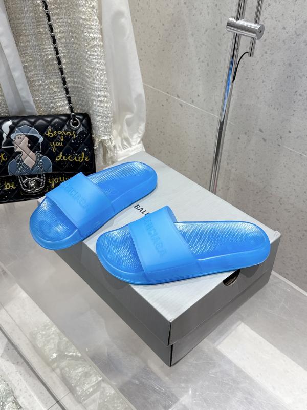 Balenciaga Pool Crocs Cooperation thick cooperation trail of glove