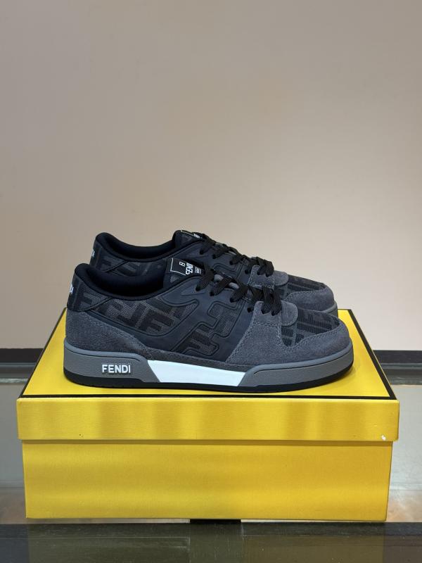 Fendi corresponds to occasional sneakers