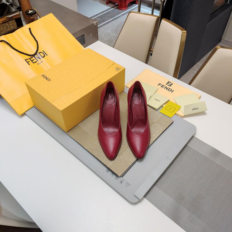 Fendi 2025 series of thick spring and summer wooden heels