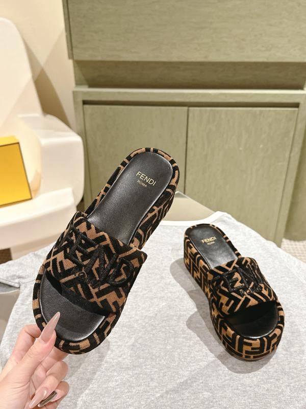 Fendi Fendi's slippers