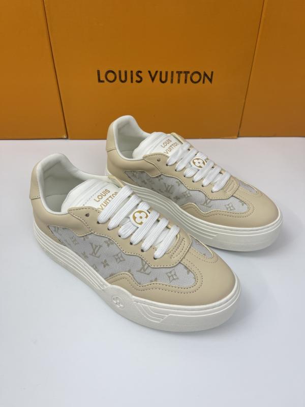 Louis Vuitton Time Out Couple epissed the sneakers of Denning