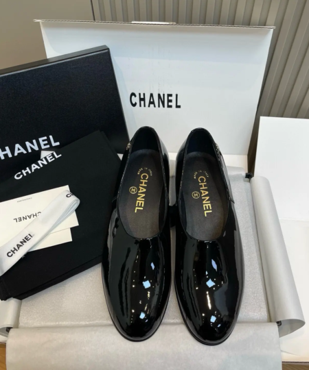 Chanel mens patent leather shoes​