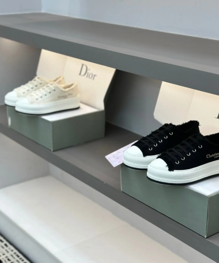 Dior New Catwalk Retro Old Strap Shoes