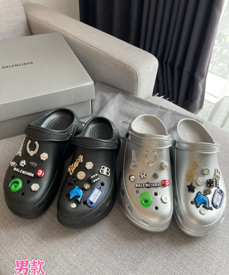 Balenciaga new DIY crocs hole slippers (21)