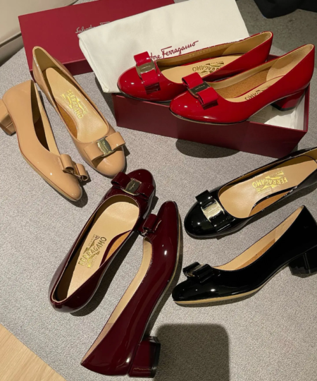 Original trade goods Ferragamo mid-heeled bow leather buckle single shoes (1)