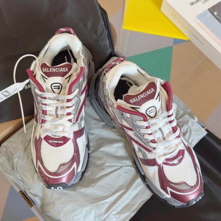 Luxe Shoes _ High Quality 1:1 Replica Shoes 46 Balenciaga Runner Series Couple Sol Shoes