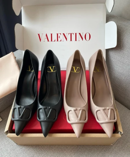 Valentino's new V-buckle kitten heel shoes (1)
